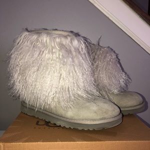 UGG Short Sheepskin Cuff Boots